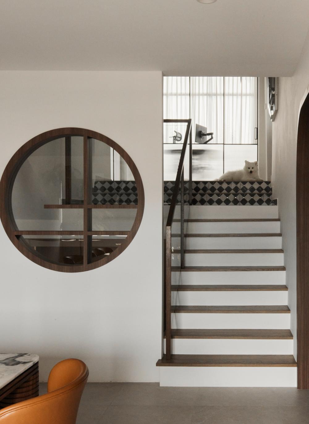 Asian Entryway with Computer Table and Blinds