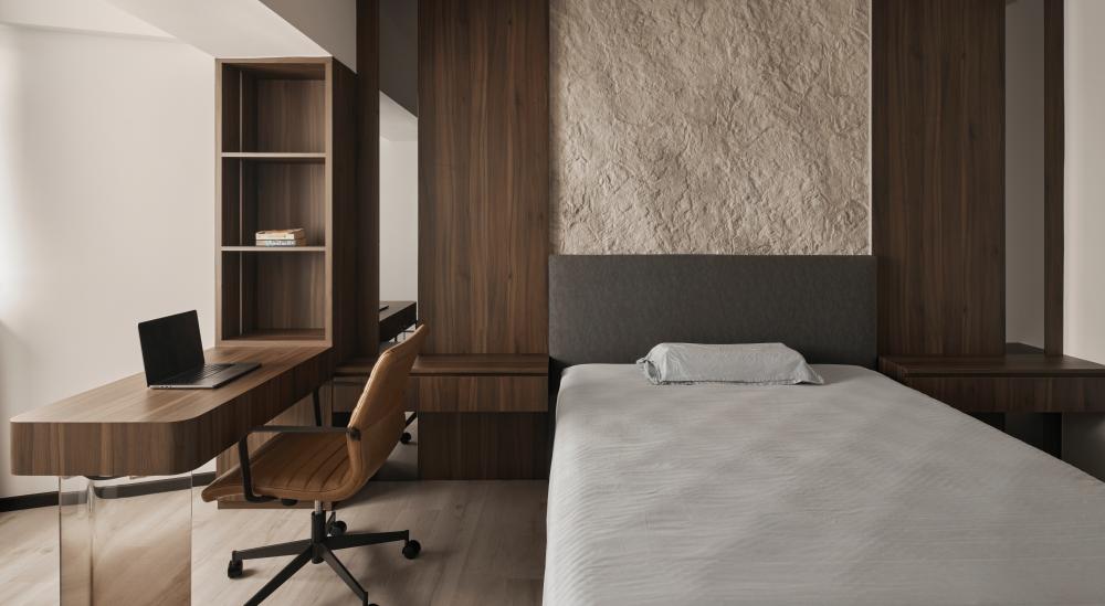 Asian Bedroom with Bookshelf and Desk