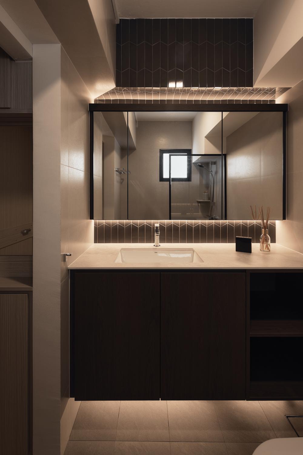 Contemporary Bathroom with Countertop and Mirror