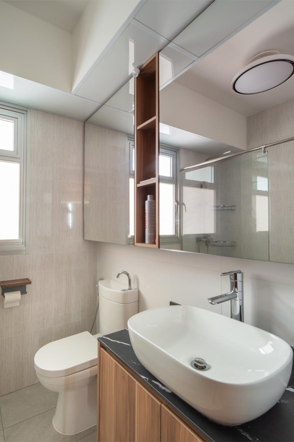 Scandinavian Bathroom with Countertop and Marble Floor