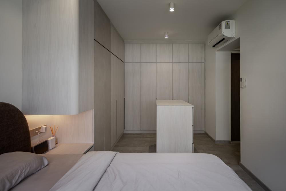 Contemporary Bedroom with Wardrobe and Sliding Wardrobe