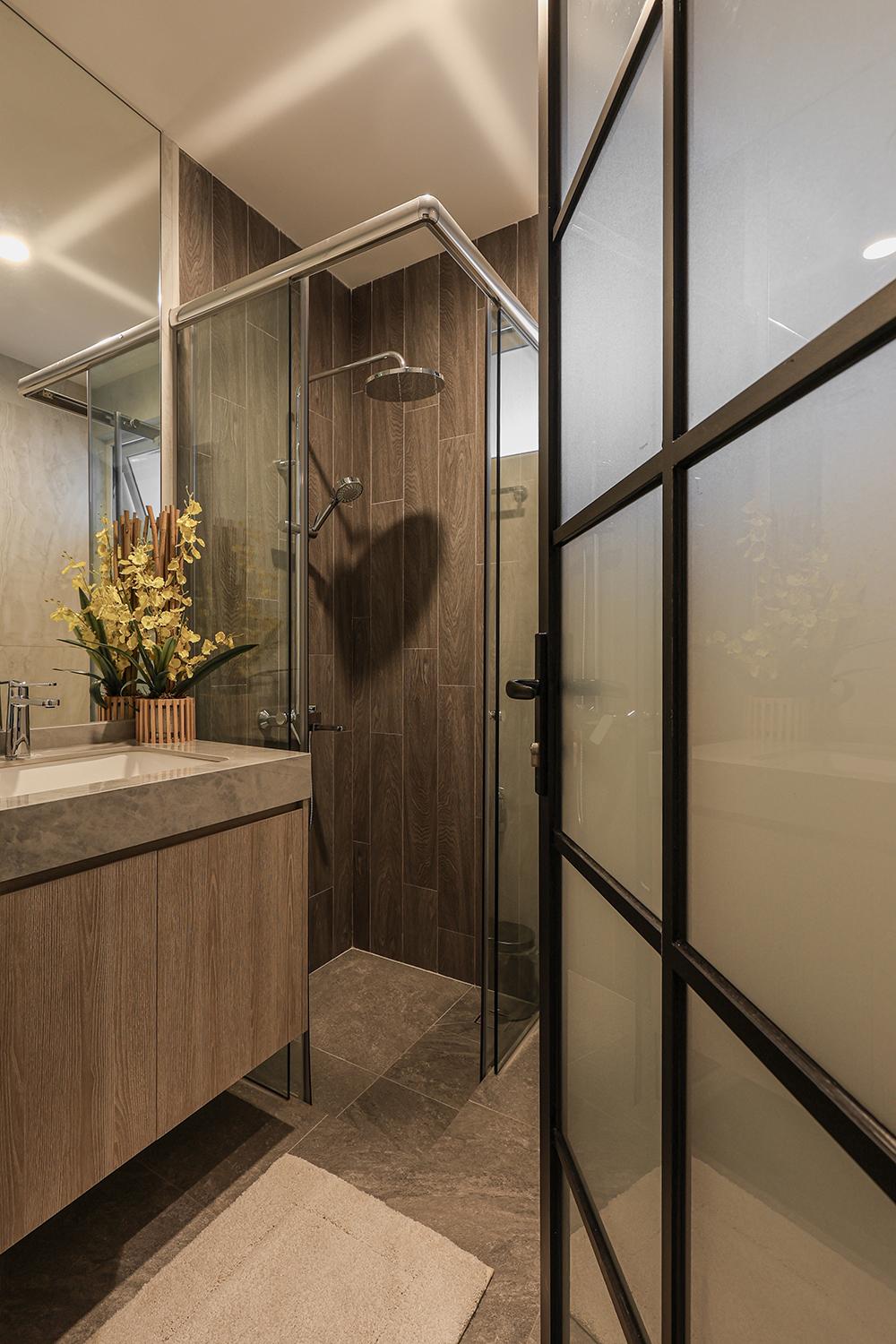 Asian Bathroom with Homogeneous Tiles and Mirror