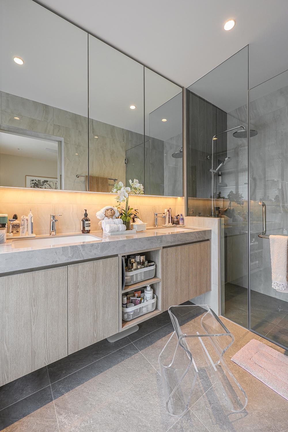 Asian Bathroom with Homogeneous Tiles and Mirror