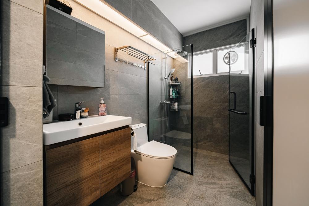 Contemporary Bathroom with Mirror and Laundry Baskets