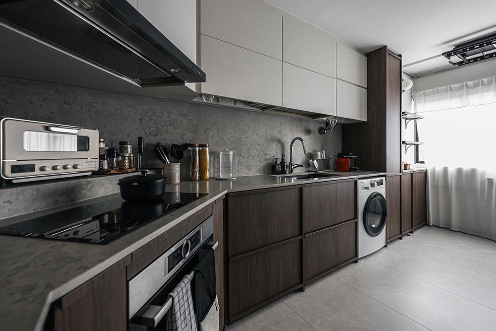 Vintage Kitchen with Countertop and Homogeneous Tiles