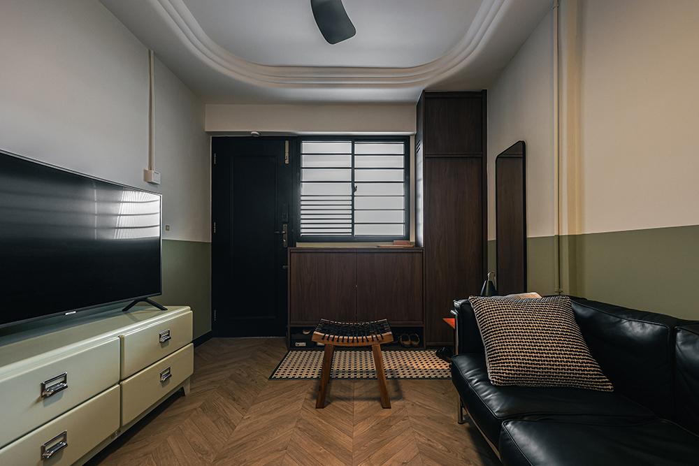 Vintage Living Room with Vinyl Flooring and Paintings