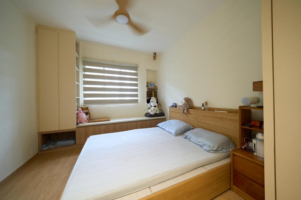 Scandinavian Bedroom with Settee and Built-in Bed