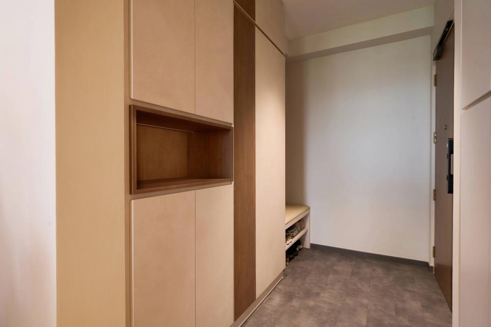 Contemporary Foyer with Seating Bench and Console Table