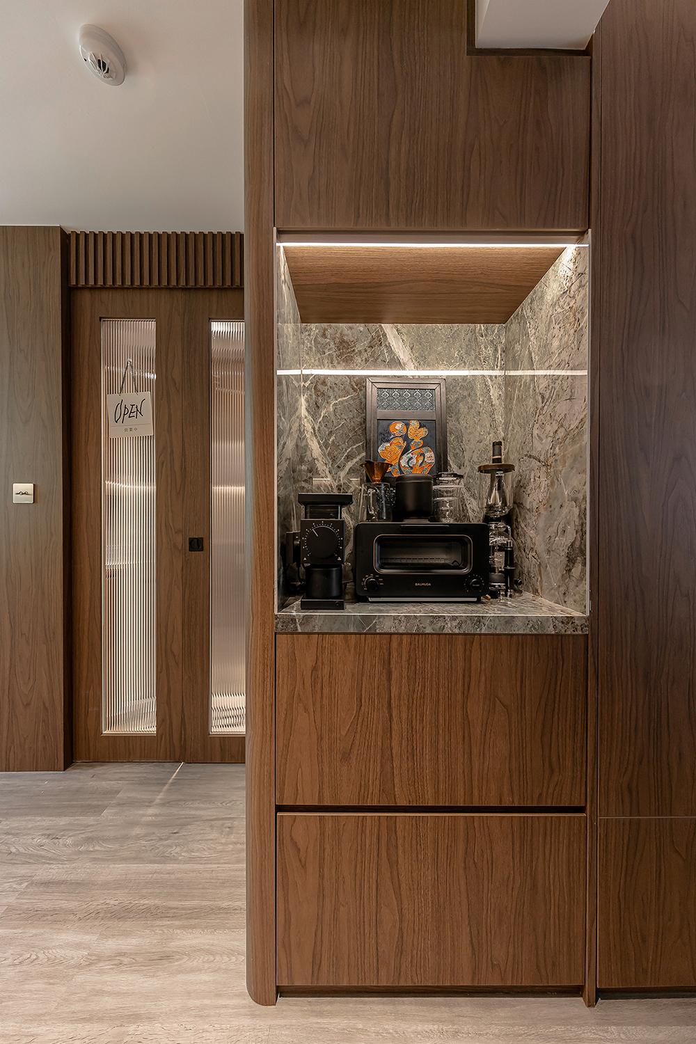 Modern Foyer with Feature Wall and Glass Door