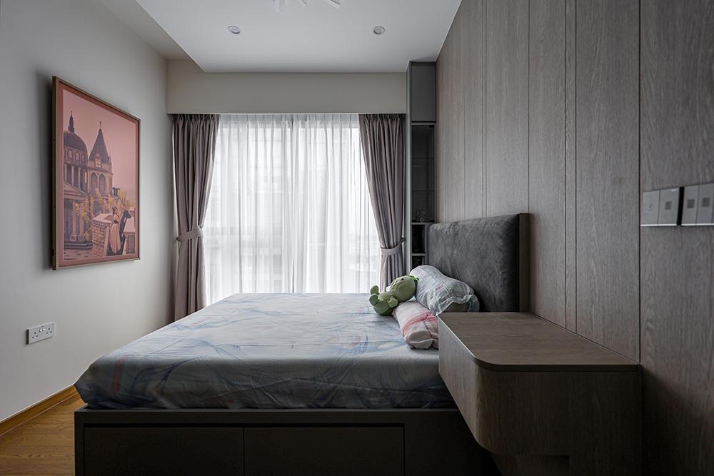 Modern Bedroom with Feature Wall and Built-in Bed