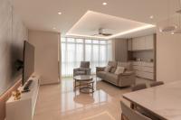 Contemporary Resale 5-Room HDB by Space Atelier Pte Ltd