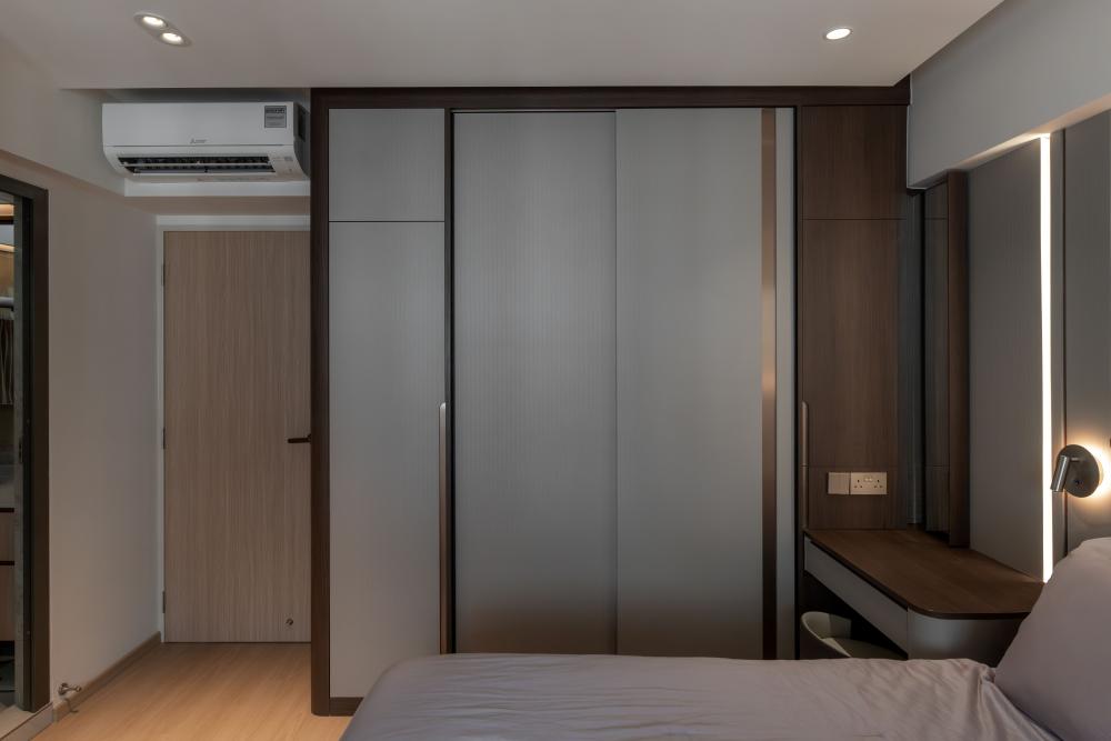 Contemporary Bedroom with Wardrobe and Sliding Wardrobe