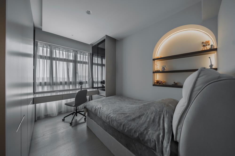 Contemporary Bedroom with Bookshelf and Homogeneous Tiles