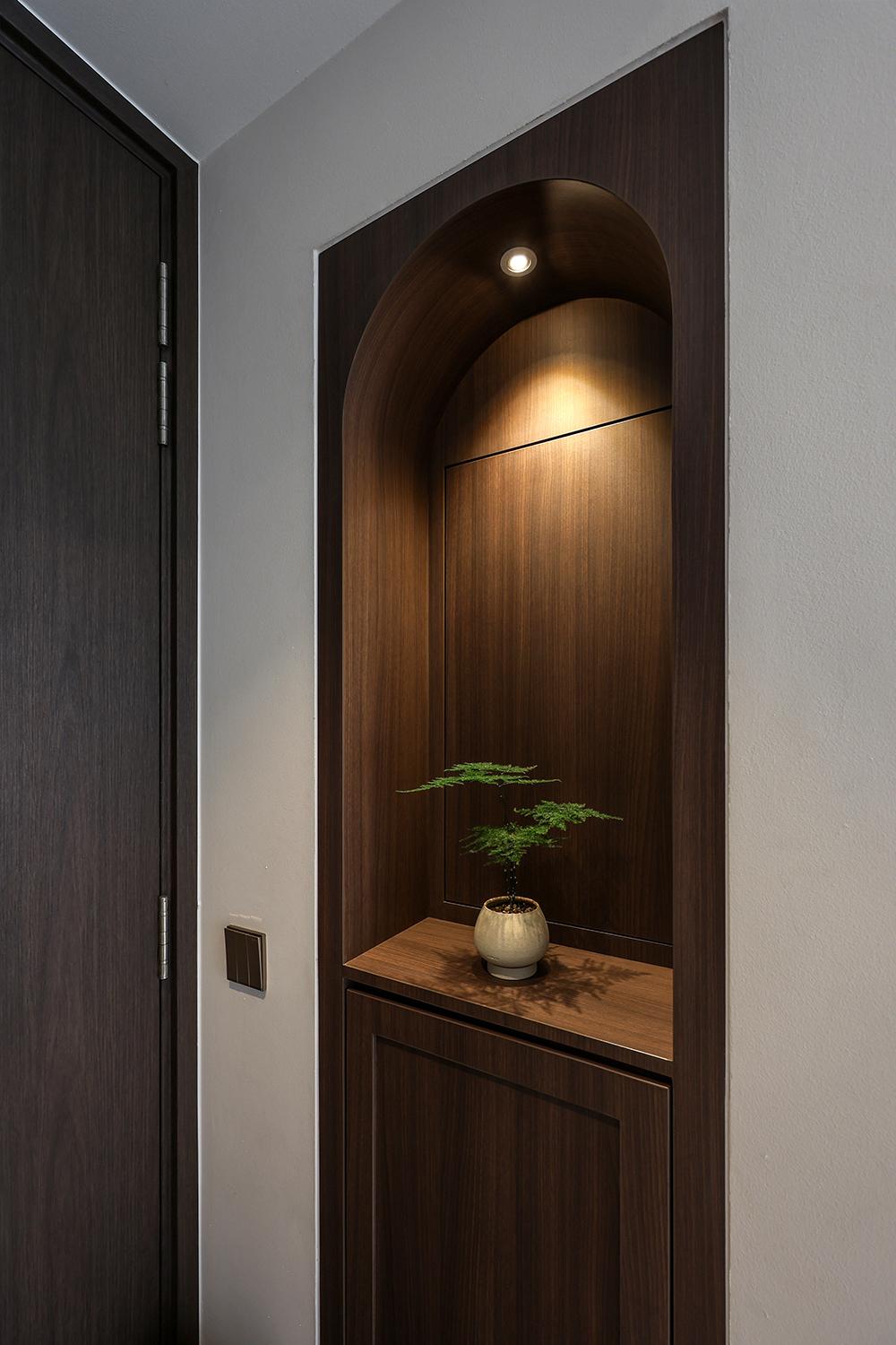 Minimalist Foyer with Display Cabinets and Lighting