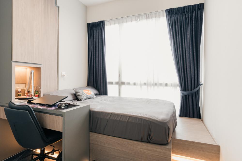 Modern Bedroom with Bookshelf and Platform Bed