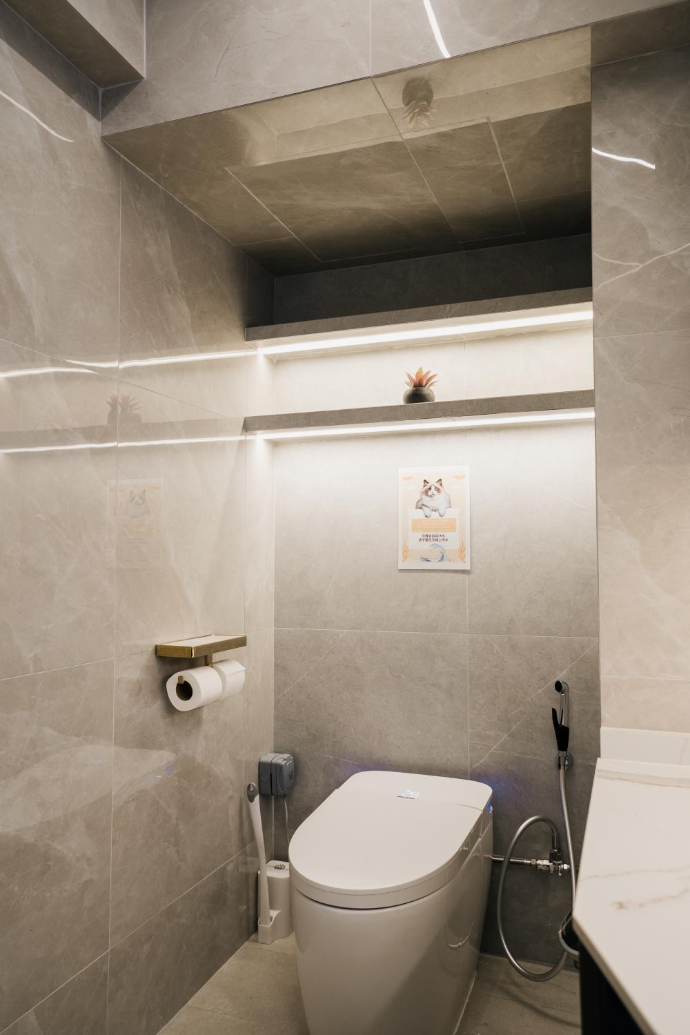 Contemporary Bathroom with Bathroom Storage and Bathroom Accessories