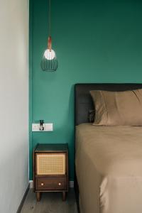 Country Bedroom at 191 Pasir Ris