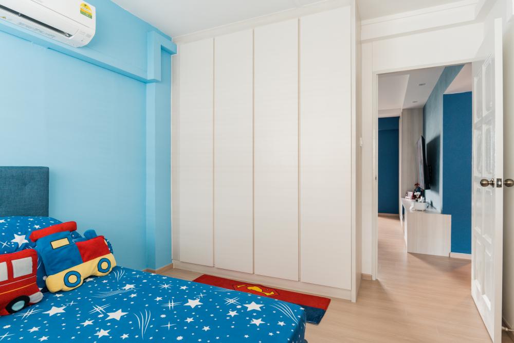 Modern Bedroom with Vinyl Flooring and Wood Flooring