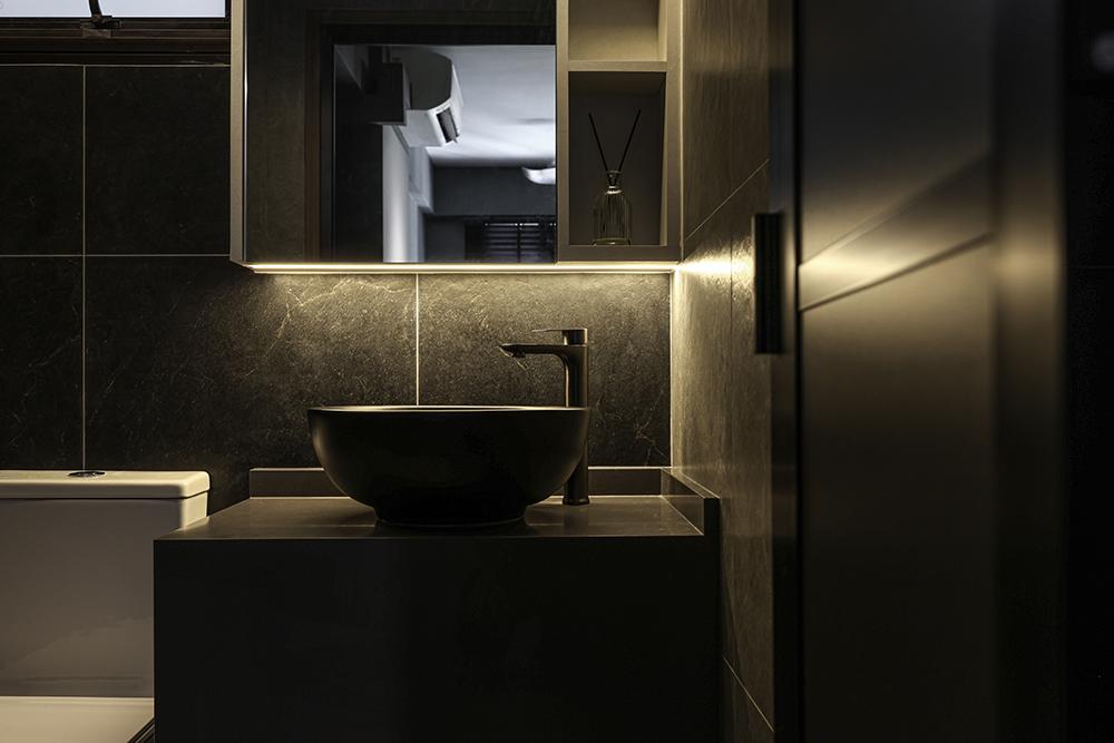 Scandinavian Bathroom with Countertop and Homogeneous Tiles