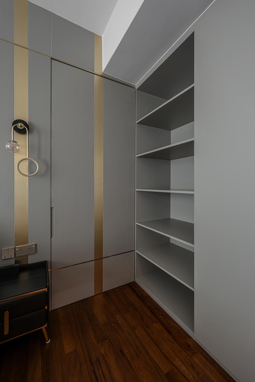 Modern Bedroom with Feature Wall and Wardrobe