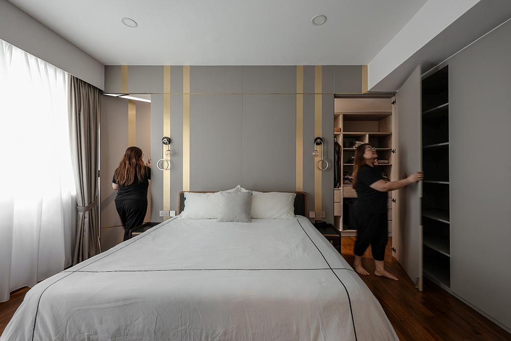 Modern Bedroom with Feature Wall and Wardrobe