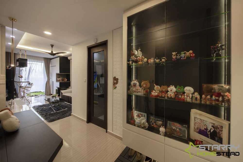 Modern Entryway with Settee and Sofa