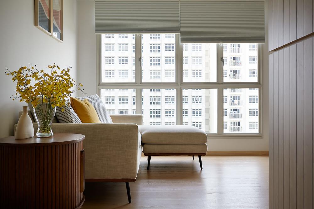 Minimalist Living Room with Vinyl Flooring and Downlights