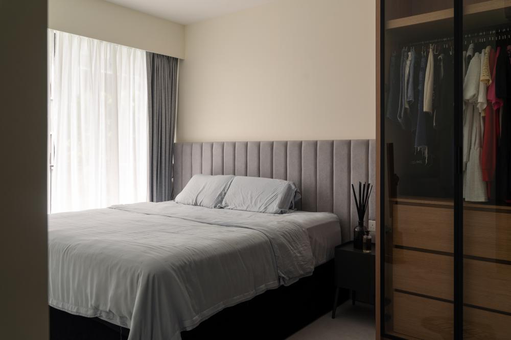 Modern Bedroom with Wardrobe and Sliding Wardrobe