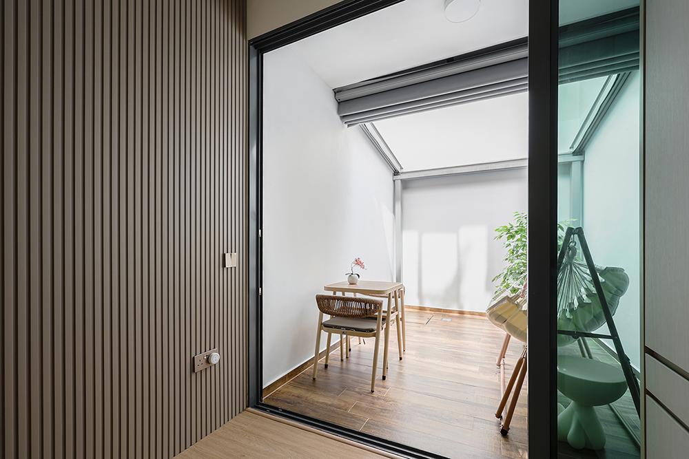 Scandinavian Balcony with Homogeneous Tiles and Feature Wall