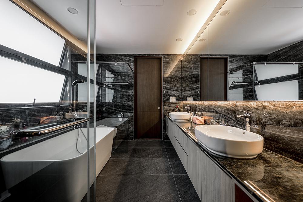 Modern Bathroom with Countertop and Homogeneous Tiles