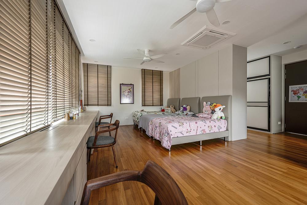 Modern Bedroom with Parquet Floor and Feature Wall