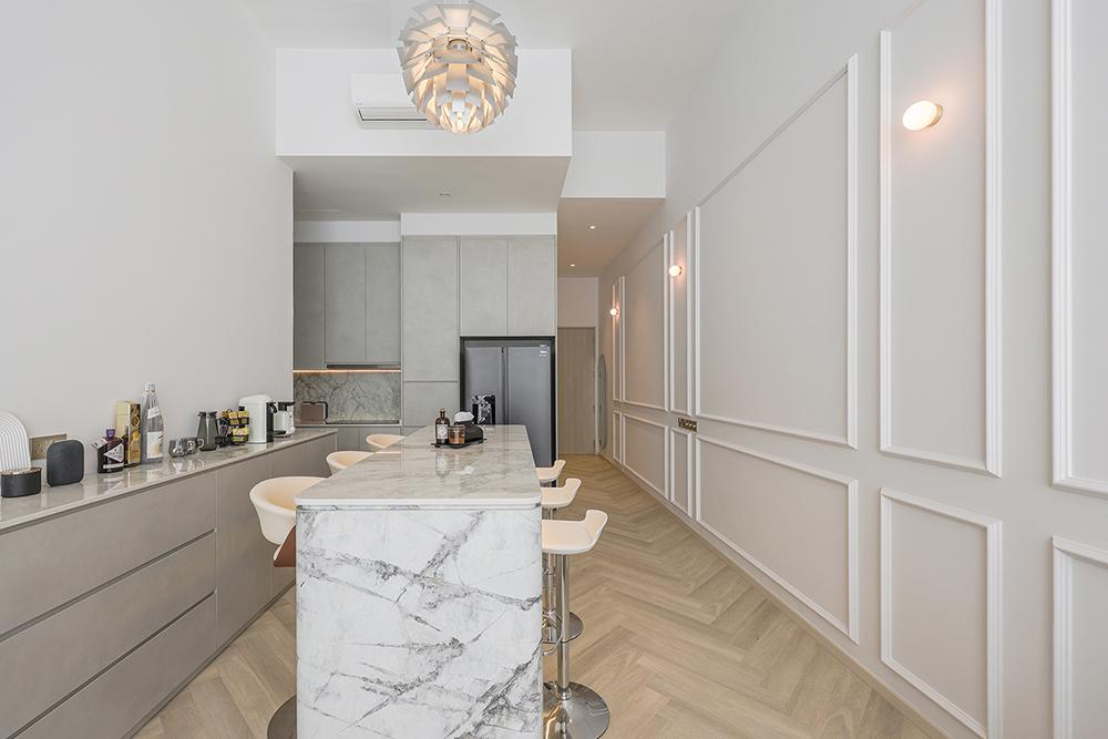 Modern Dining Room with Vinyl Flooring and Feature Wall