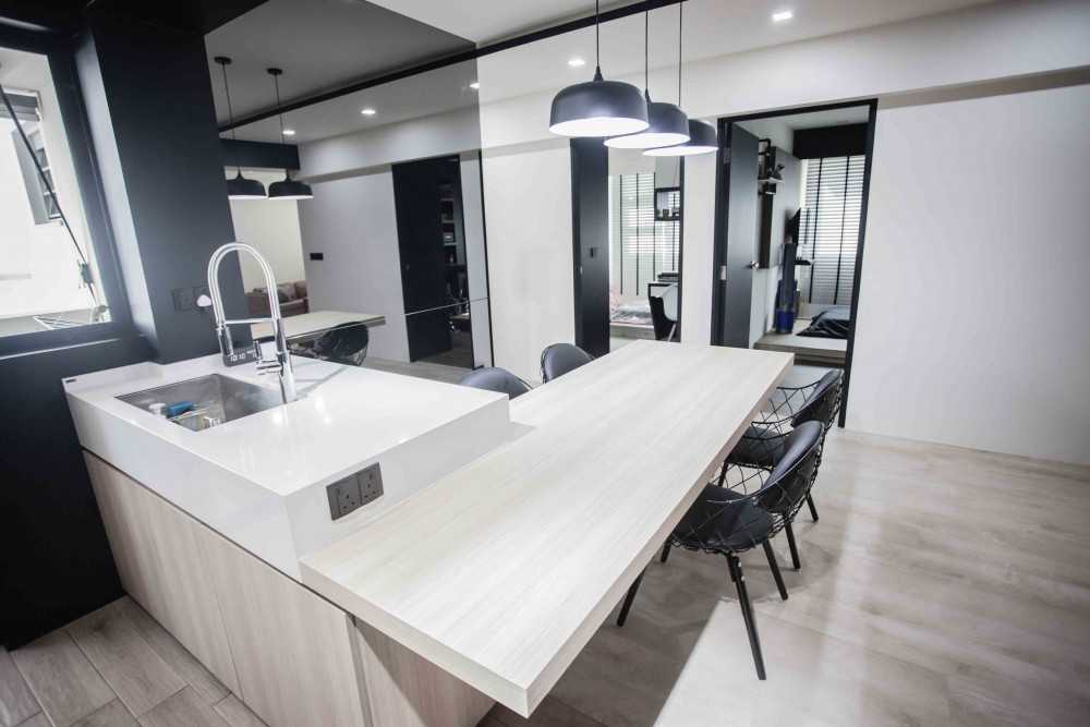 Contemporary Dining Room with Kitchen Island and Dining Table