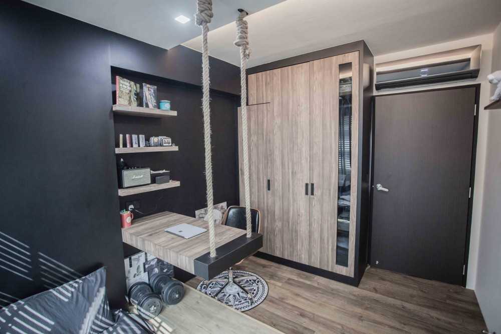 Contemporary Bedroom with Vinyl Flooring and Wardrobe