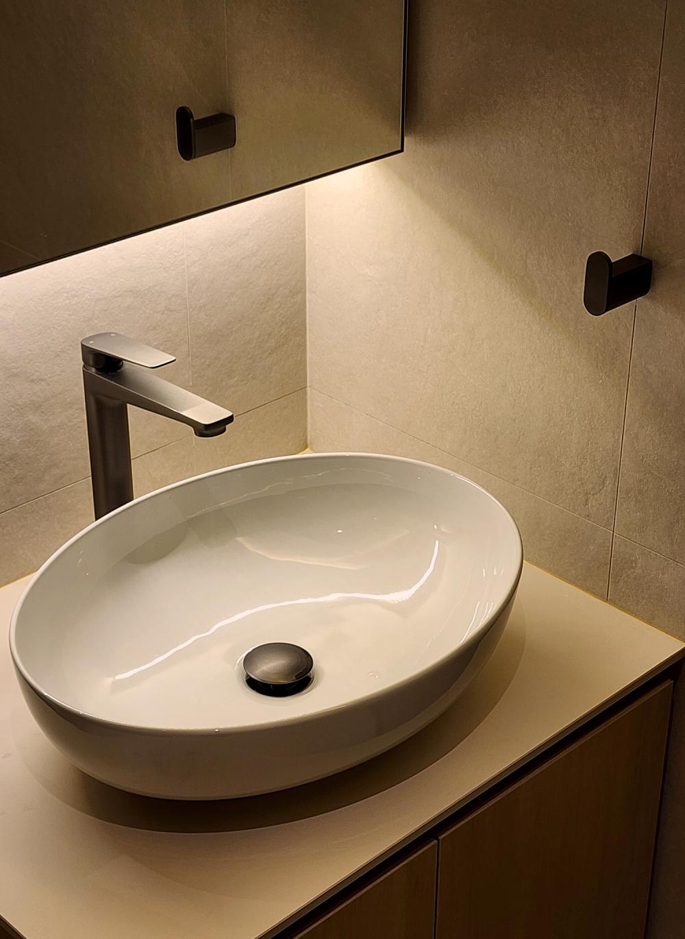 Minimalist Bathroom with Countertop and Wash Basins