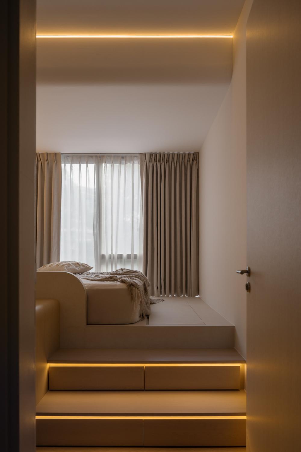 Modern Bedroom with Platform Bed and Cove Lighting