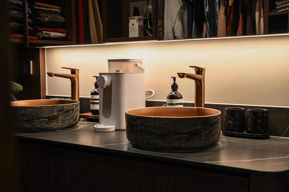 Eclectic Bathroom with Countertop and Mirror
