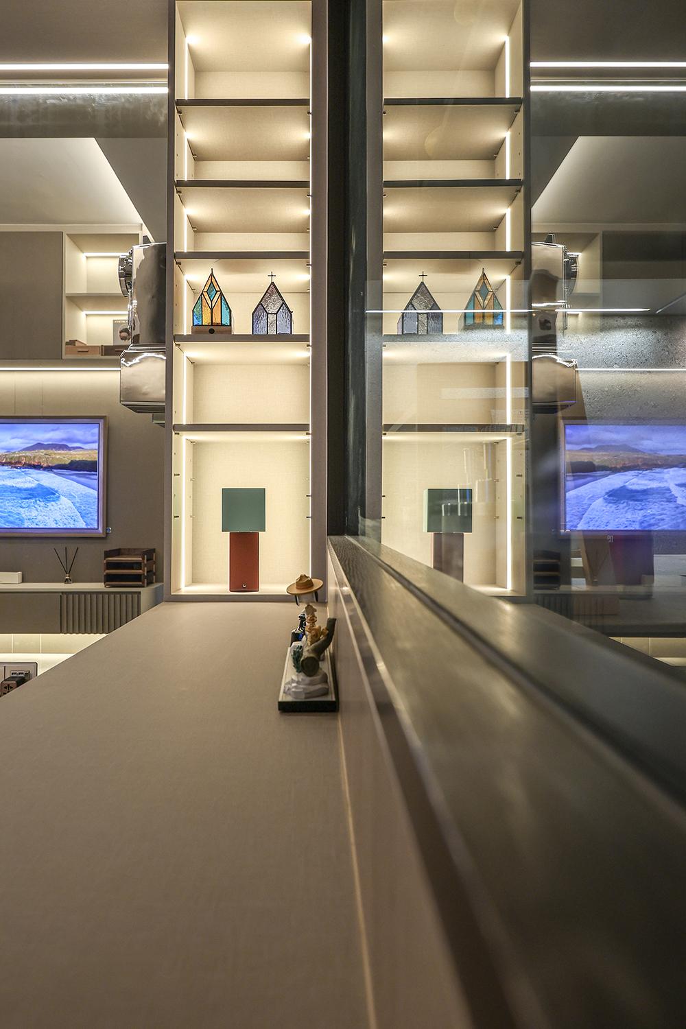 Modern Dining Room with Dining Table and Display Cabinets