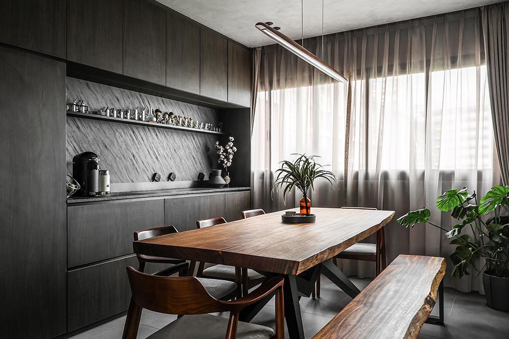 Industrial Dining Room with Dining Table and Drinkware