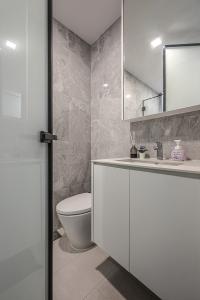 Minimalist Bathroom at Breeze at The East