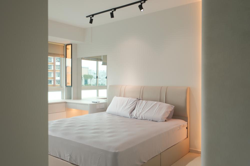 Minimalist Bedroom with Vinyl Flooring and Wardrobe