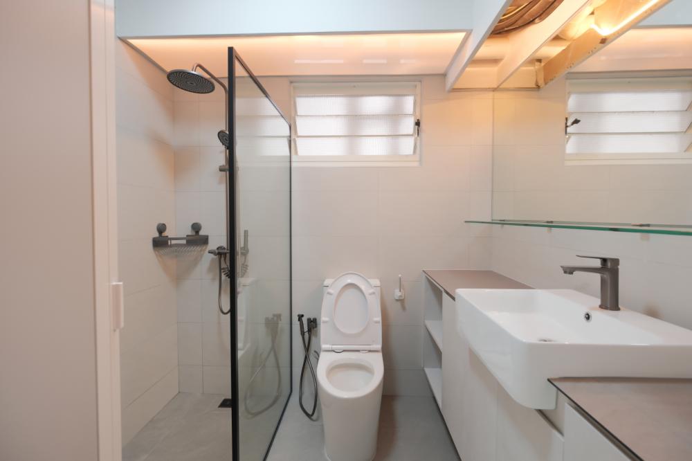 Minimalist Bathroom with Countertop and Homogeneous Tiles