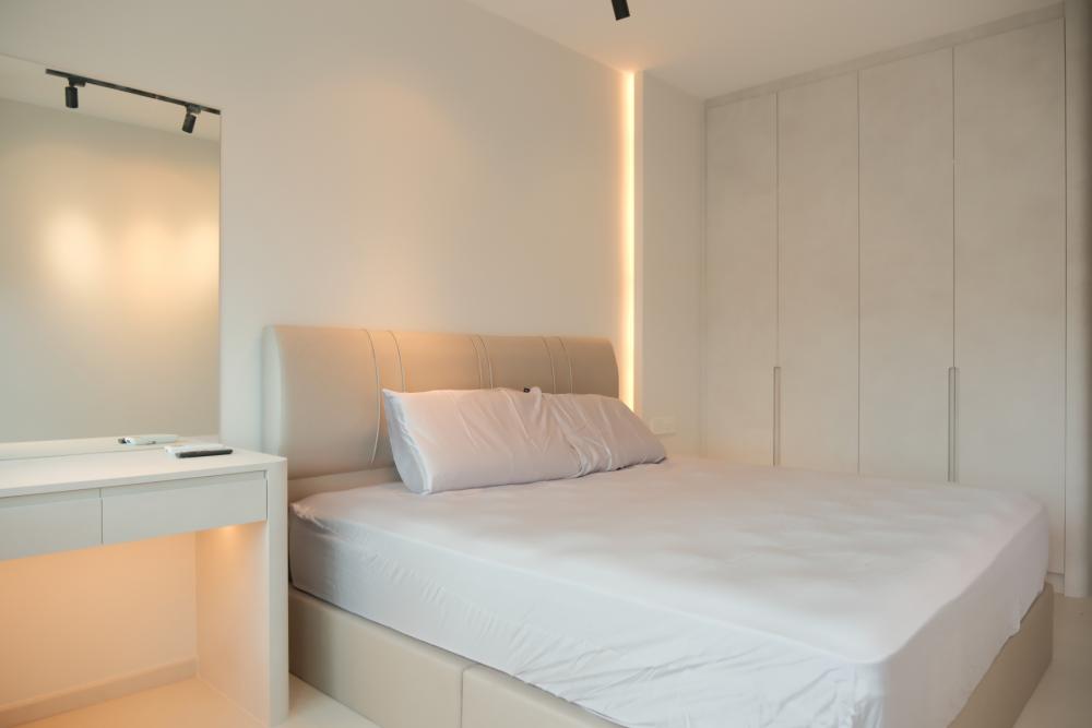 Minimalist Bedroom with Vinyl Flooring and Wardrobe