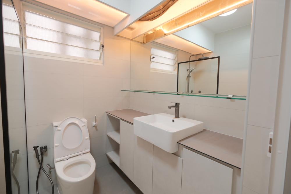 Minimalist Bathroom with Countertop and Homogeneous Tiles
