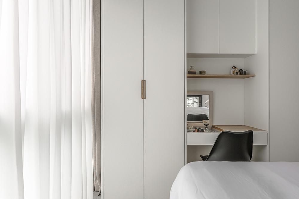 Modern Bedroom with Wardrobe and Bedroom Dresser