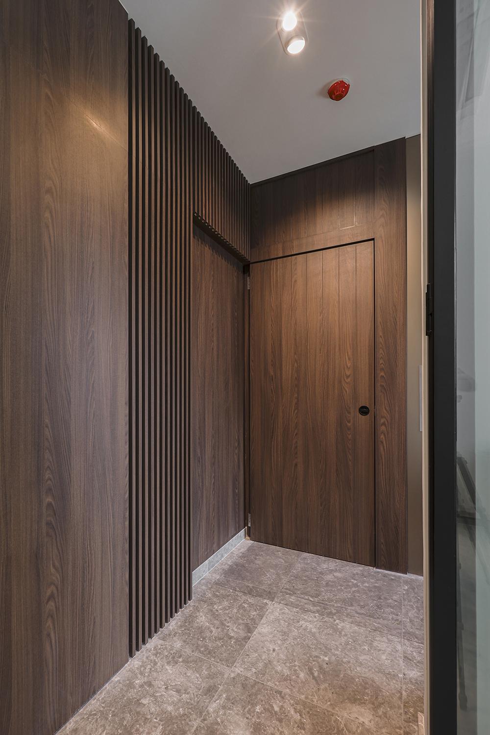 Modern Foyer with Feature Wall and Lighting