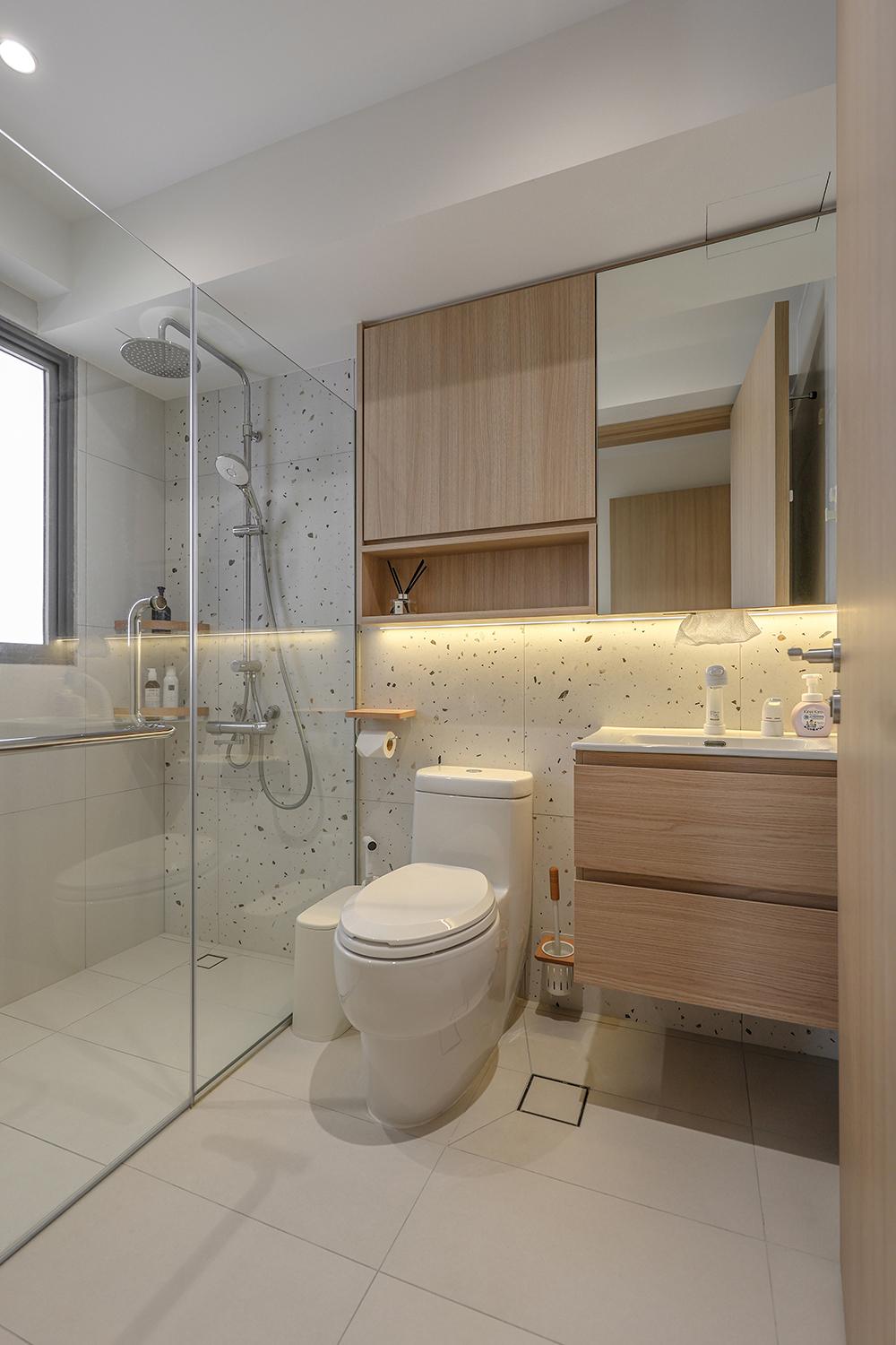 Scandinavian Bathroom with Homogeneous Tiles and Mirror