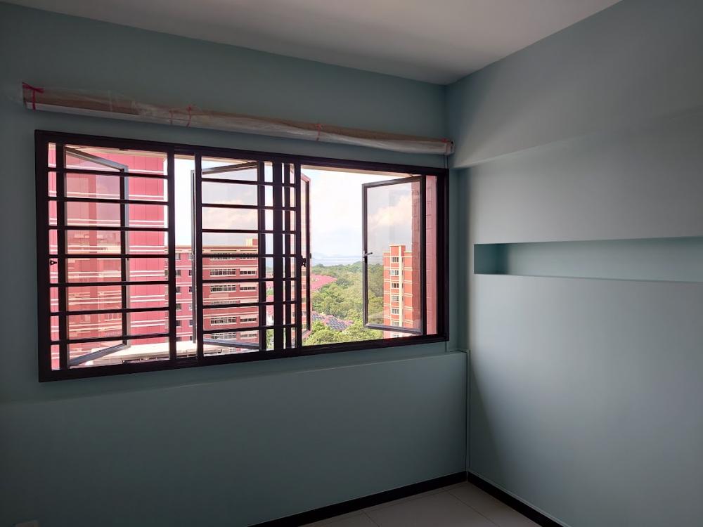Asian Bedroom with Vinyl Flooring and Wood Flooring