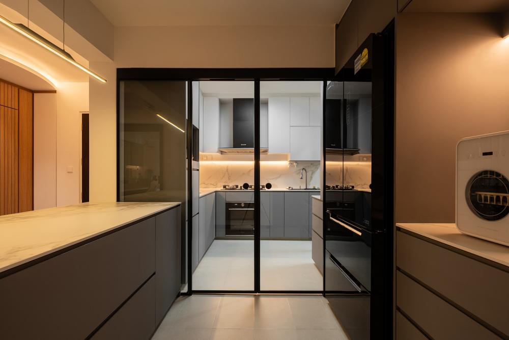 Modern Kitchen with Kitchen Window and Kitchen Island