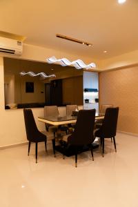 Modern Dining Room at 680B Jurong East